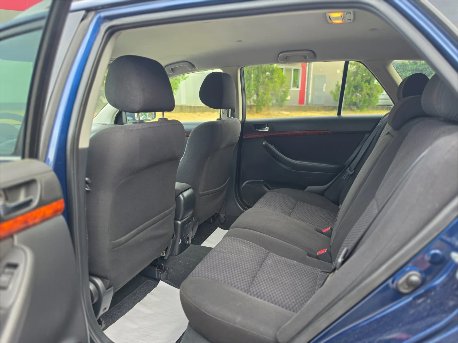 Toyota Avensis 2.0D4D 116hp * КЛИМАТРОНИК * ПЕЧКА * , снимка 12 - Автомобили и джипове - 53009902
