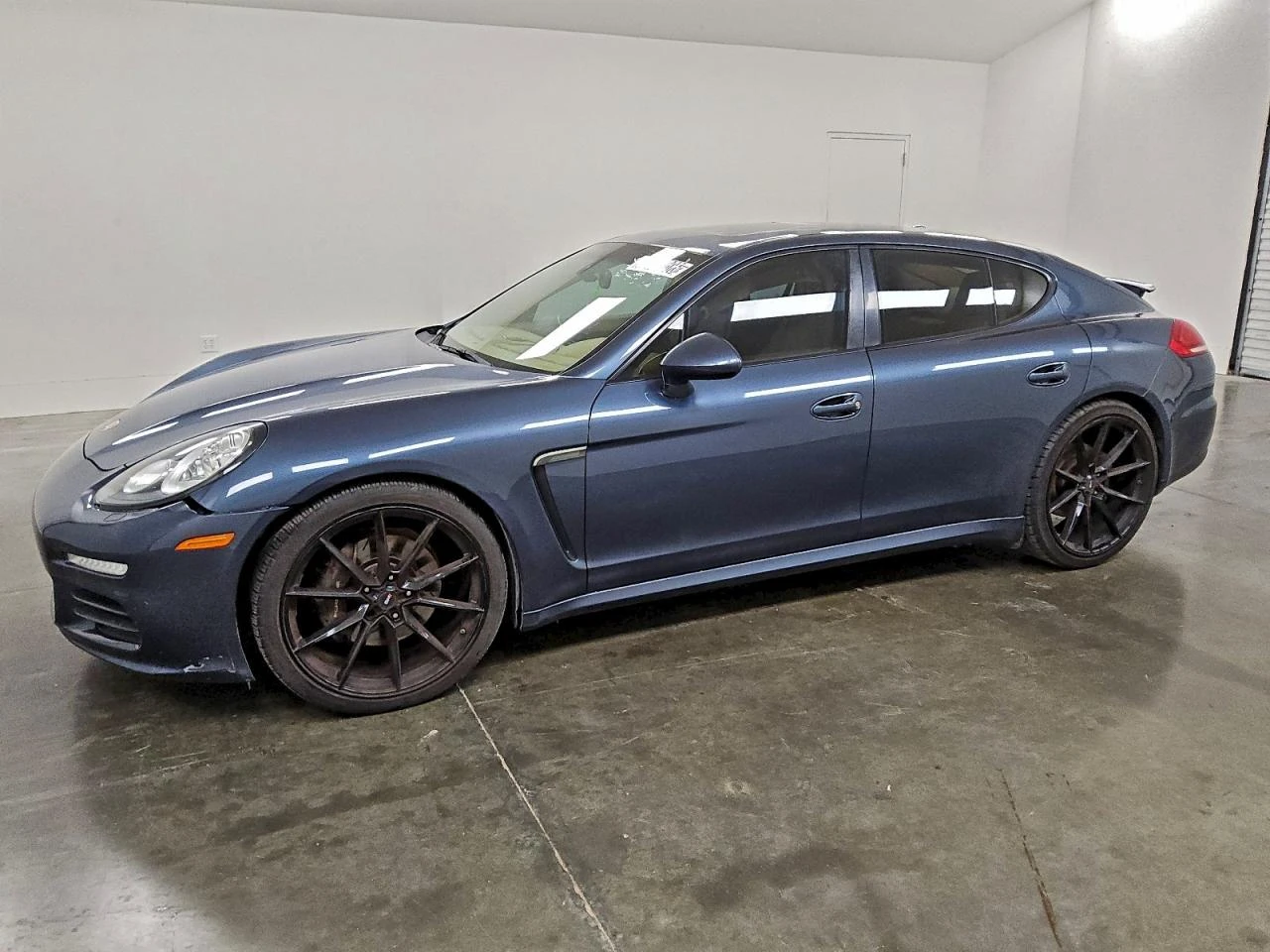 Porsche Panamera  - изображение 3