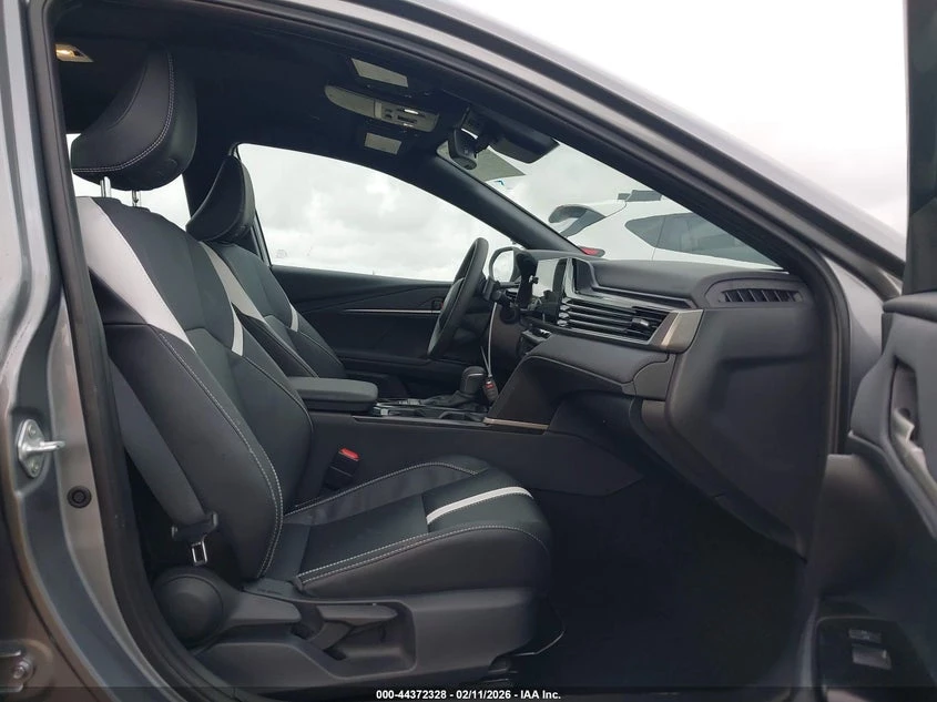 Toyota Camry 2.5l Se, снимка 5 - Автомобили и джипове - 54234948