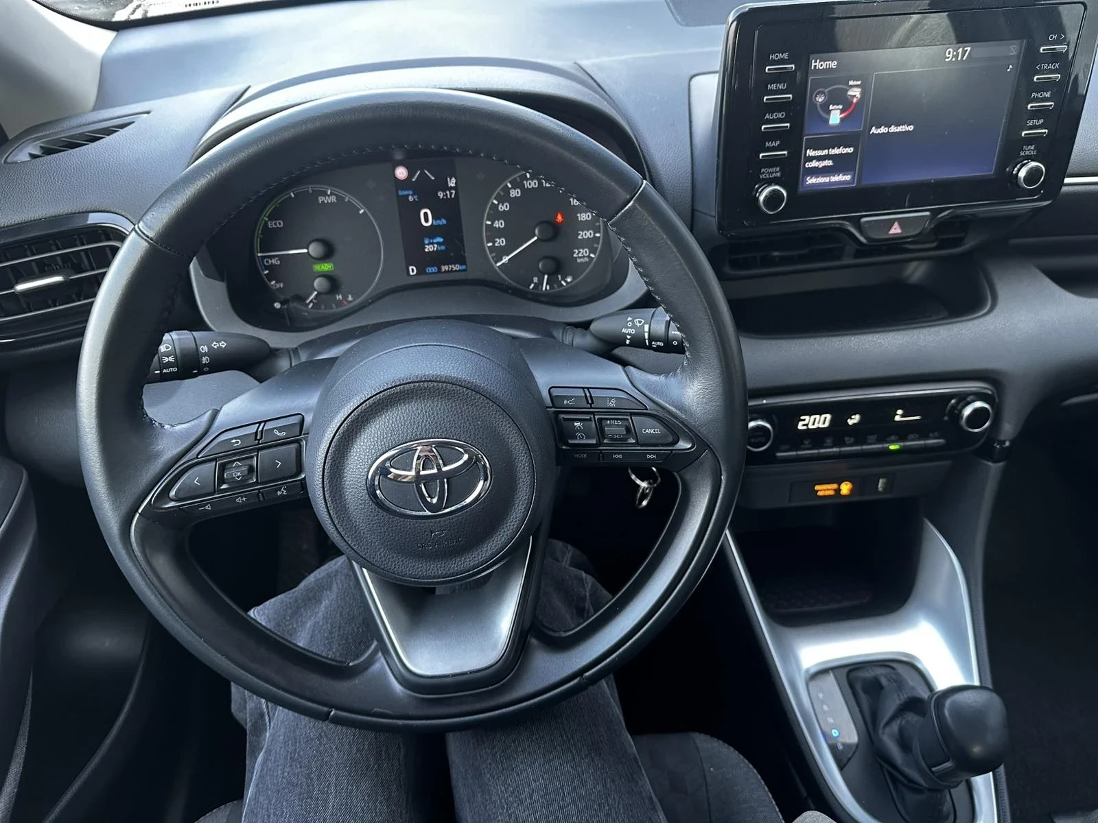 Toyota Yaris 1.5 HYBRID 40 000km | Mobile.bg � ����������� 4