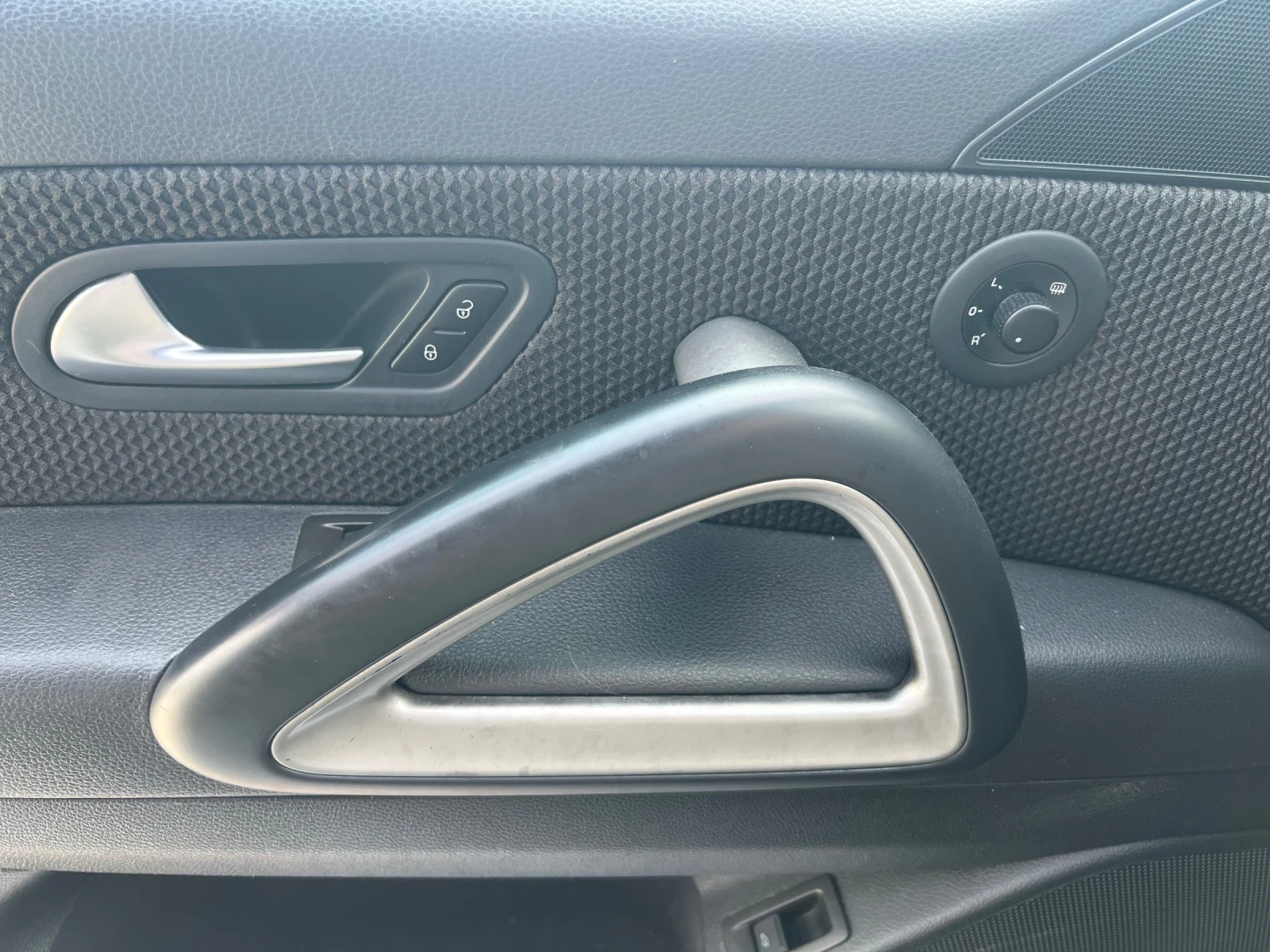 VW Scirocco 1.4TSI, снимка 14 - Автомобили и джипове - 54427038