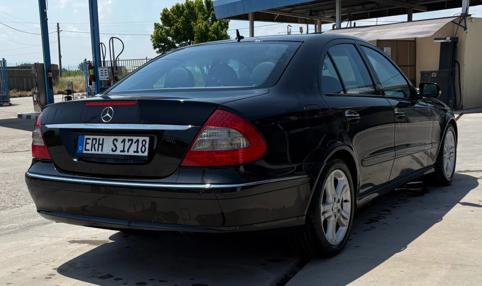 Mercedes-Benz E 200 CDI, снимка 5 - Автомобили и джипове - 54801777