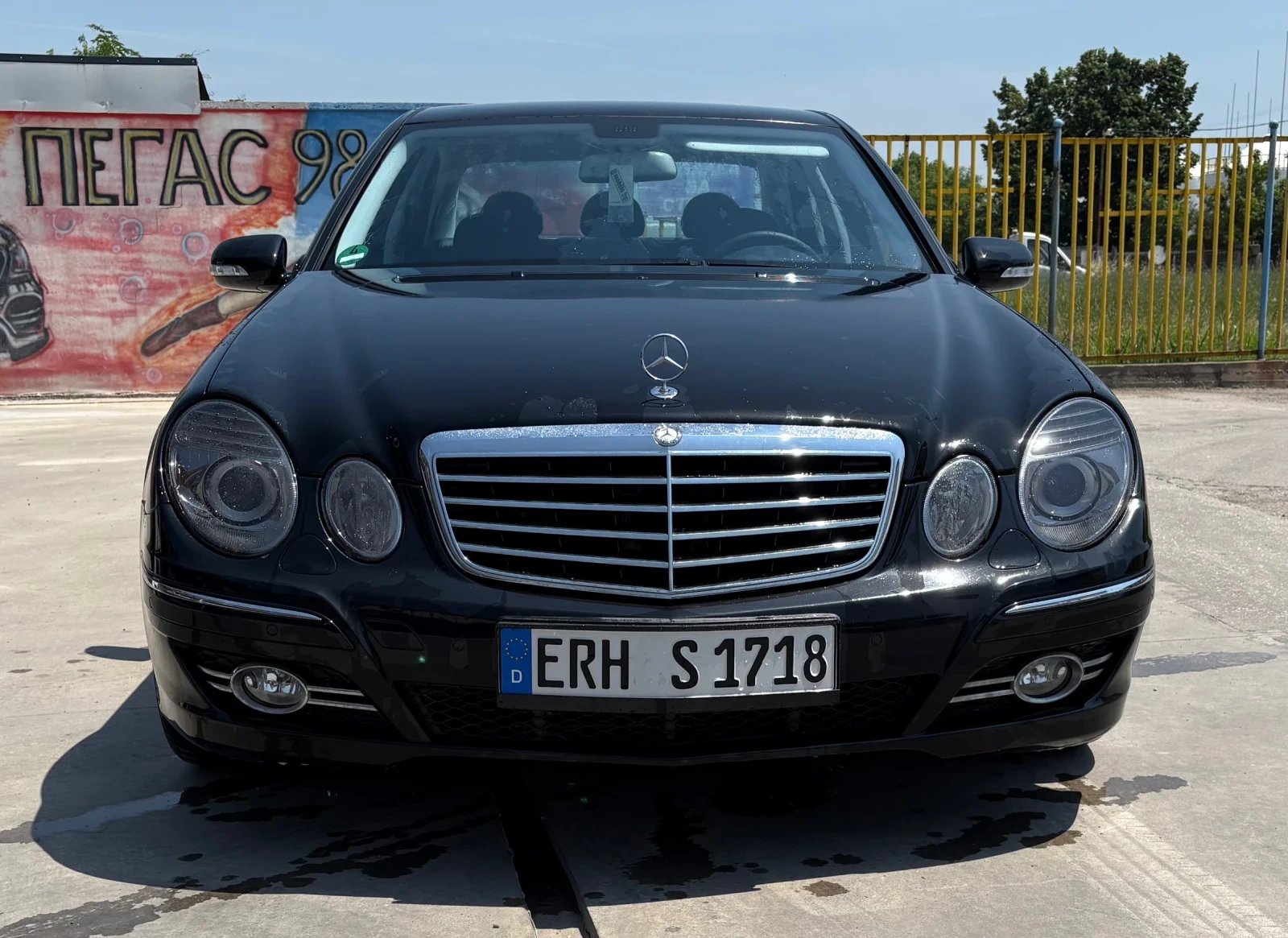 Mercedes-Benz E 200 CDI, снимка 2 - Автомобили и джипове - 54801777