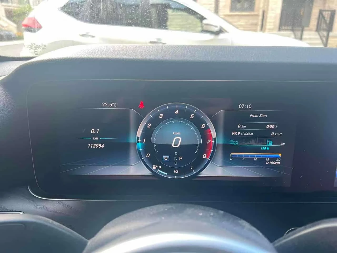 Mercedes-Benz E 300 /DISTRONIC / 360 / BURMESTER / CARFAX , снимка 8 - Автомобили и джипове - 55590827