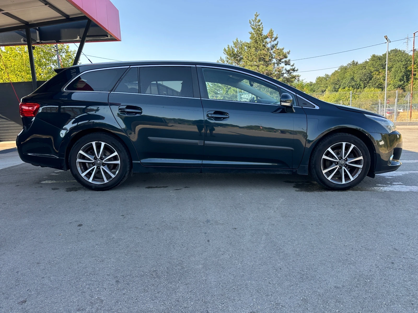 Toyota Avensis 1.8-BUISNESS+ FaceLift-КОЖА+ ПОДГРЕВ-1Г-Гаранция!, снимка 6 - Автомобили и джипове - 55633563
