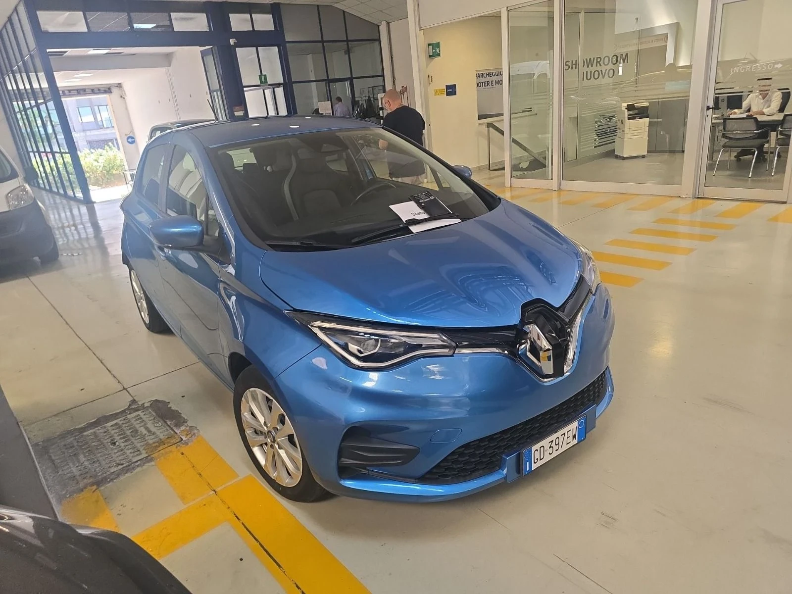 Renault Zoe 52kw, снимка 2 - Автомобили и джипове - 56150200
