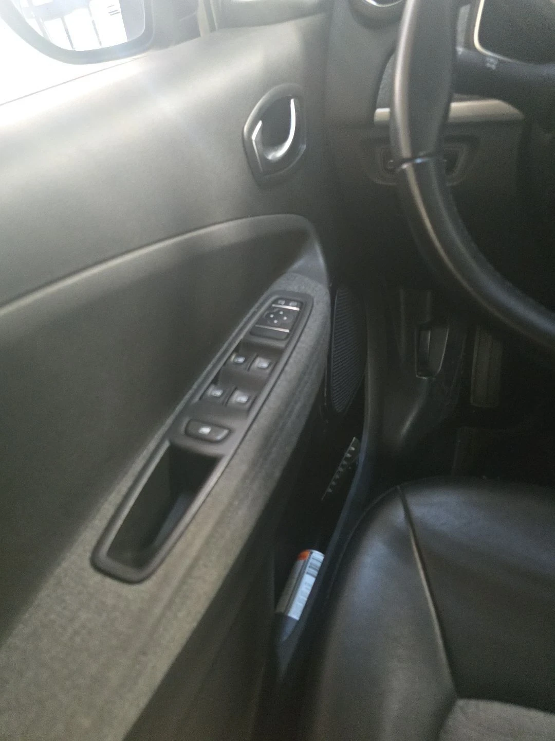 Renault Zoe 52kw, снимка 10 - Автомобили и джипове - 56150200