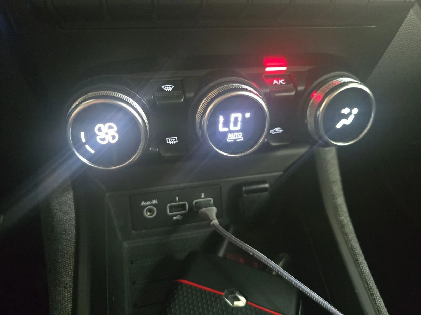Renault Zoe 52kw, снимка 9 - Автомобили и джипове - 56150200