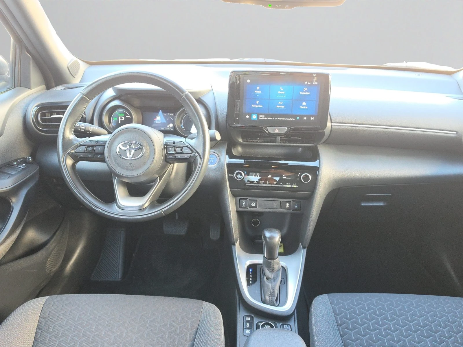 Toyota Yaris Cross HYBRID 1.5 ECVT 116 hp EAT E6//2204R17 | Mobile.bg � ����������� 9