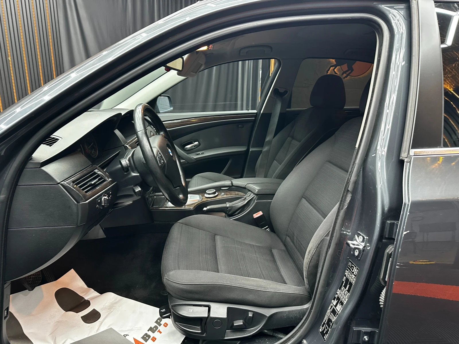 BMW 530 facelift/3.0i 218 к.с. , снимка 6 - Автомобили и джипове - 56656772