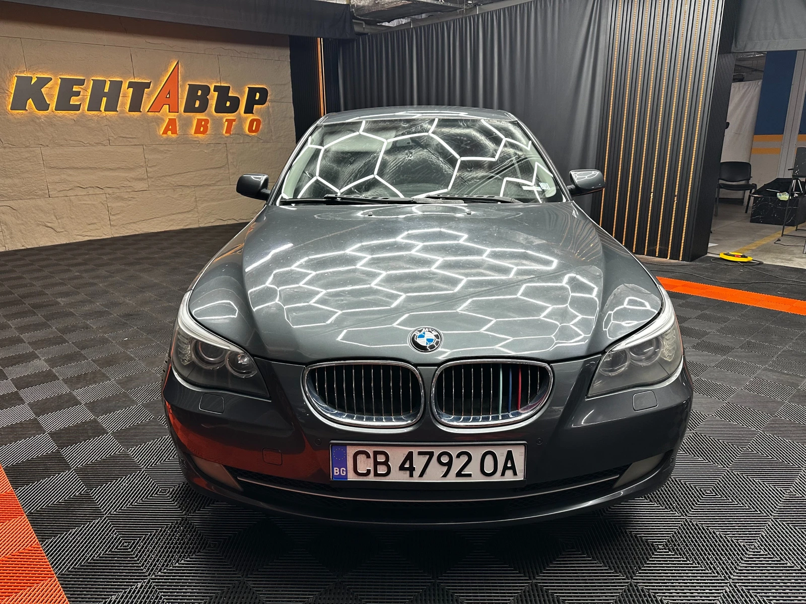 BMW 530 facelift/3.0i 218 к.с. , снимка 3 - Автомобили и джипове - 56656772