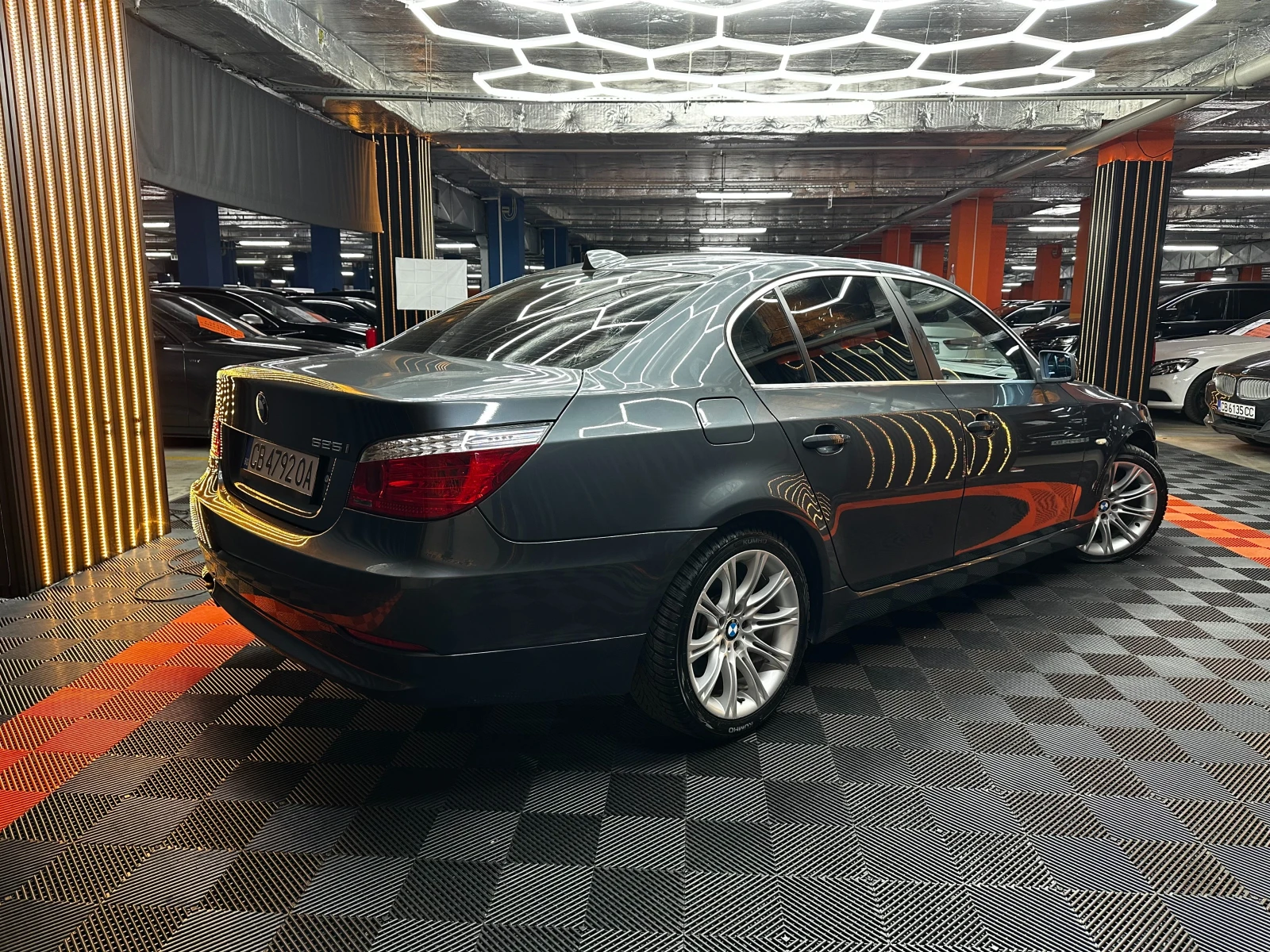 BMW 530 facelift/3.0i 218 к.с. , снимка 5 - Автомобили и джипове - 56656772