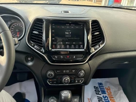 Обява за продажба на Jeep Cherokee LIMITED 2.0L CARFAX * * АВТО КРЕДИТ * *  ~41 999 лв. - изображение 9
