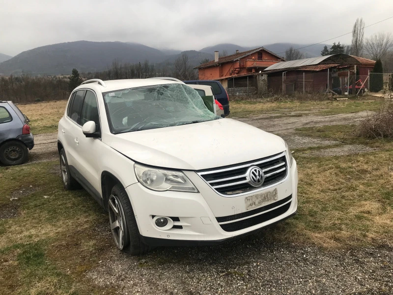 VW Tiguan 2.0tdi 1.4 tfsi 4x4, снимка 2 - Автомобили и джипове - 47491934