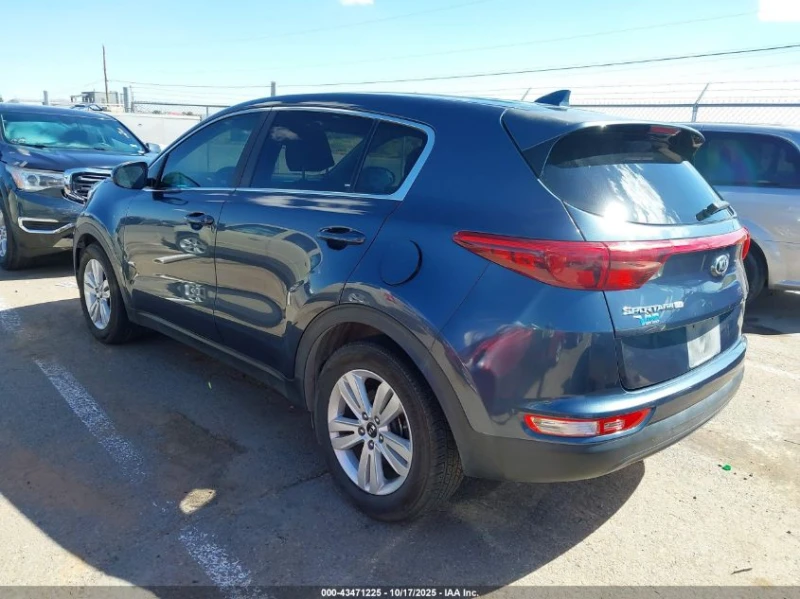 Kia Sportage 2.4L I-4 DI, DOHC, VVT, 181HP Front Wheel Drive, снимка 8 - Автомобили и джипове - 52663265