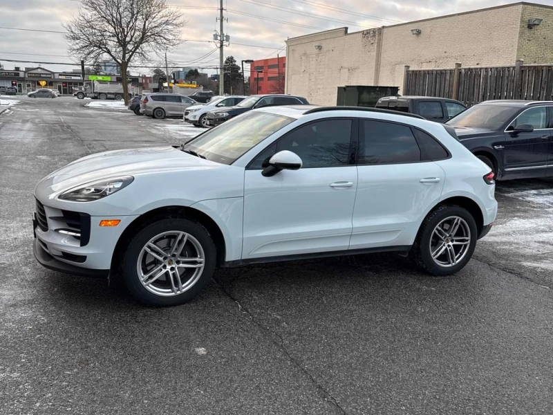 Porsche Macan * AWD * CARFAX * БЕЗ ПЪРВОНАЧАЛНА ВНОСКА, снимка 2 - Автомобили и джипове - 52700202