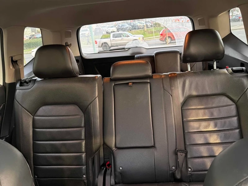 VW Atlas * Execline * CARFAX * БЕЗ ПЪРВОНАЧАЛНА ВНОСКА, снимка 11 - Автомобили и джипове - 52943712