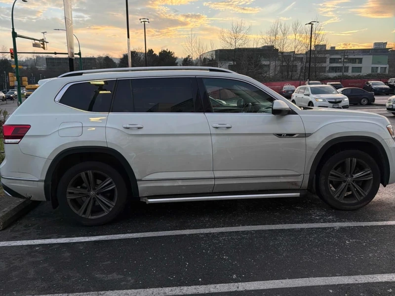 VW Atlas * Execline * CARFAX * БЕЗ ПЪРВОНАЧАЛНА ВНОСКА, снимка 3 - Автомобили и джипове - 52943712