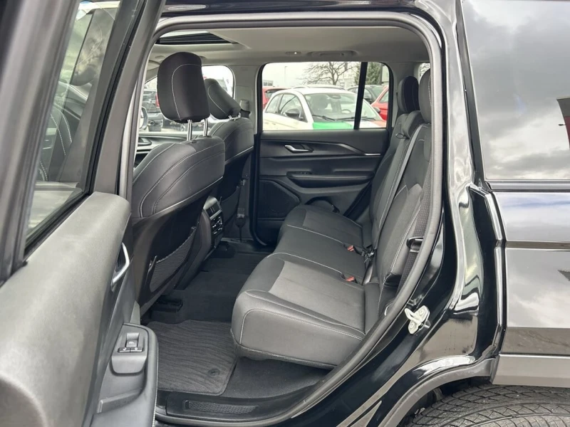 Jeep Grand cherokee * CARFAX * ЦЕНА ДО БГ, снимка 16 - Автомобили и джипове - 53496914