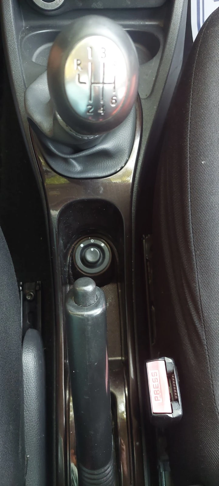 Dacia Duster 1.5 dci ����� 4�4 | Mobile.bg � ����������� 11