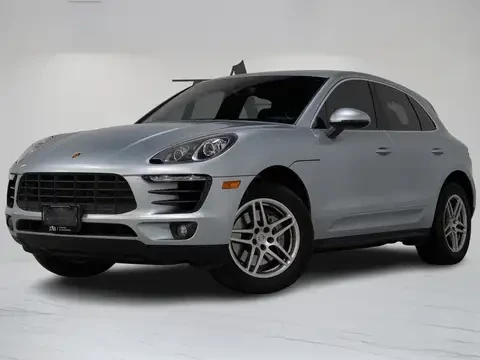 Porsche Macan S / CARFAX