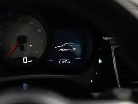 Porsche Macan S / CARFAX, снимка 9 - Автомобили и джипове - 55179462