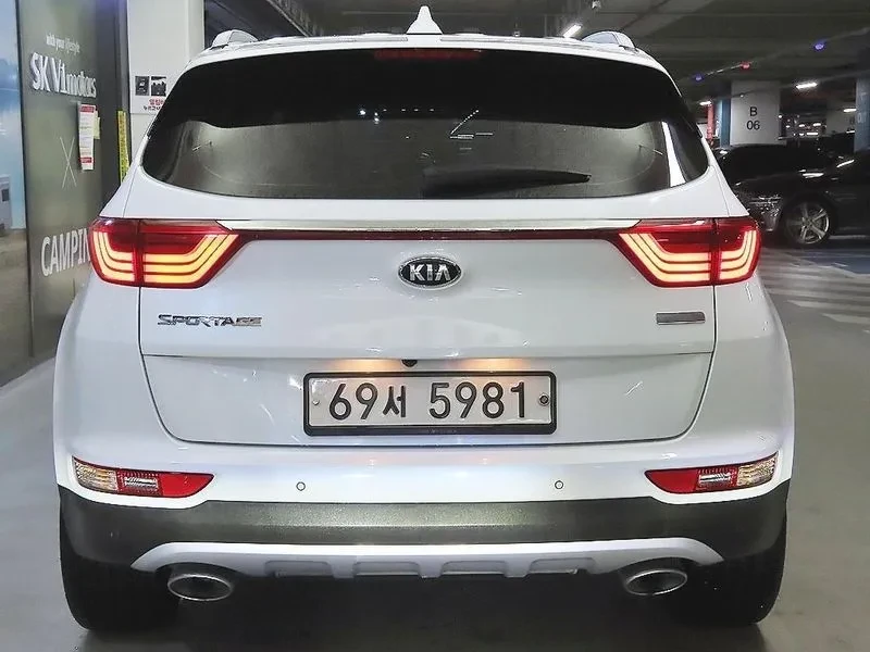 Kia Sportage 4Th Generation Diesel 2.0 2Wd Prestige, снимка 5 - Автомобили и джипове - 56016318