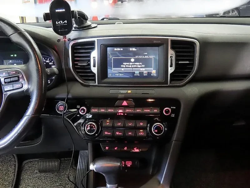 Kia Sportage 4Th Generation Diesel 2.0 2Wd Prestige, снимка 11 - Автомобили и джипове - 56016318