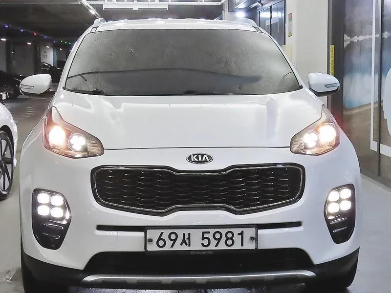 Kia Sportage 4Th Generation Diesel 2.0 2Wd Prestige, снимка 2 - Автомобили и джипове - 56016318