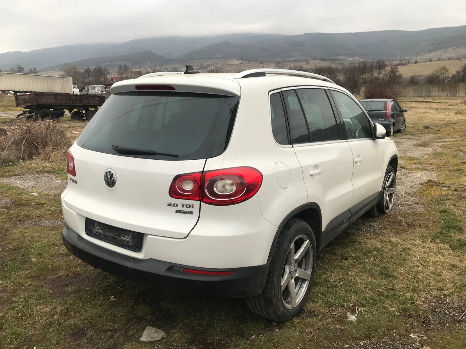 VW Tiguan 2.0tdi 1.4 tfsi 4x4 - изображение 3