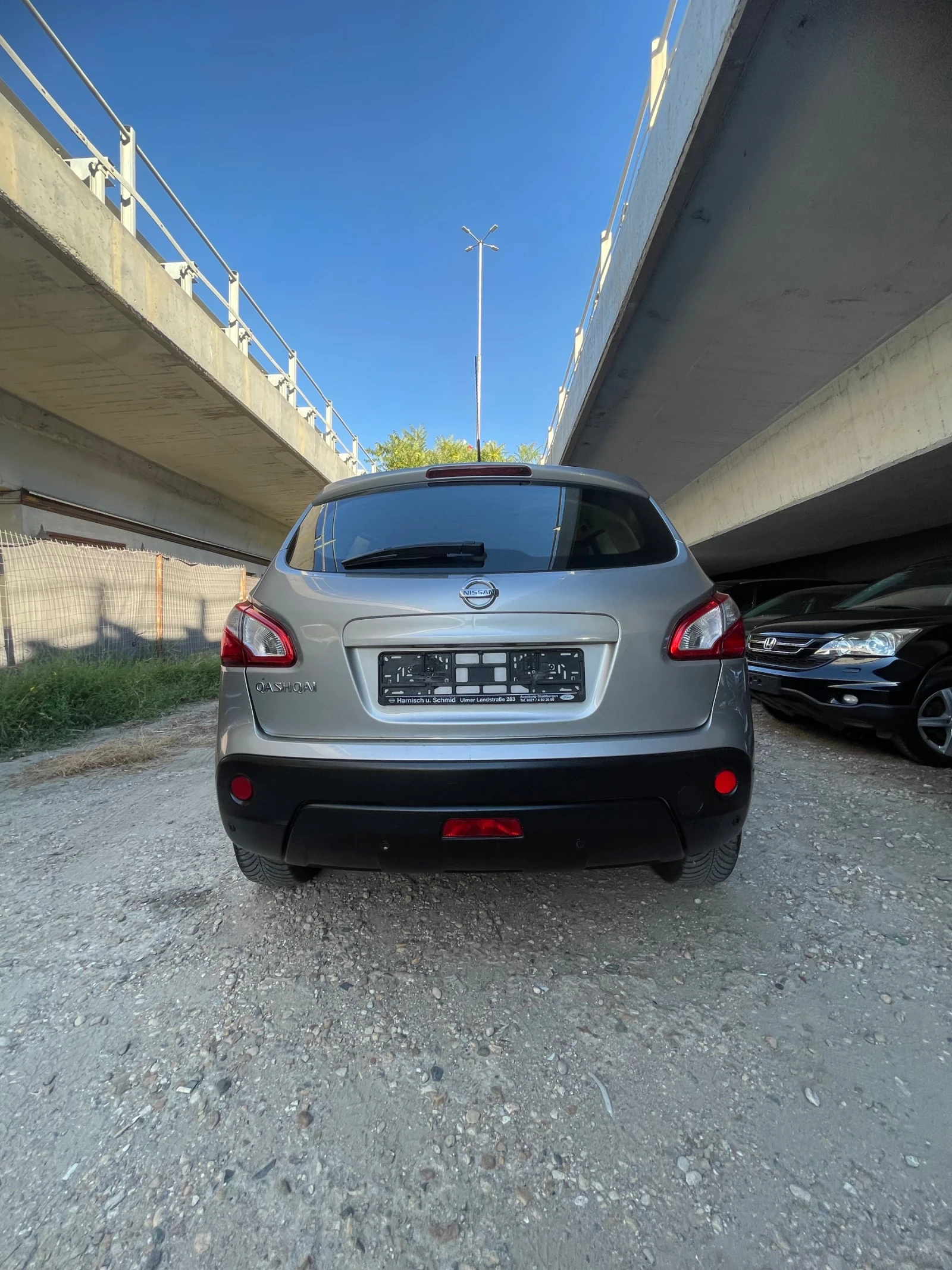 Nissan Qashqai 2.0i НАВИГАЦИЯ BOSE Климатроник///СЕРВИЗНИ ДОК. - изображение 5