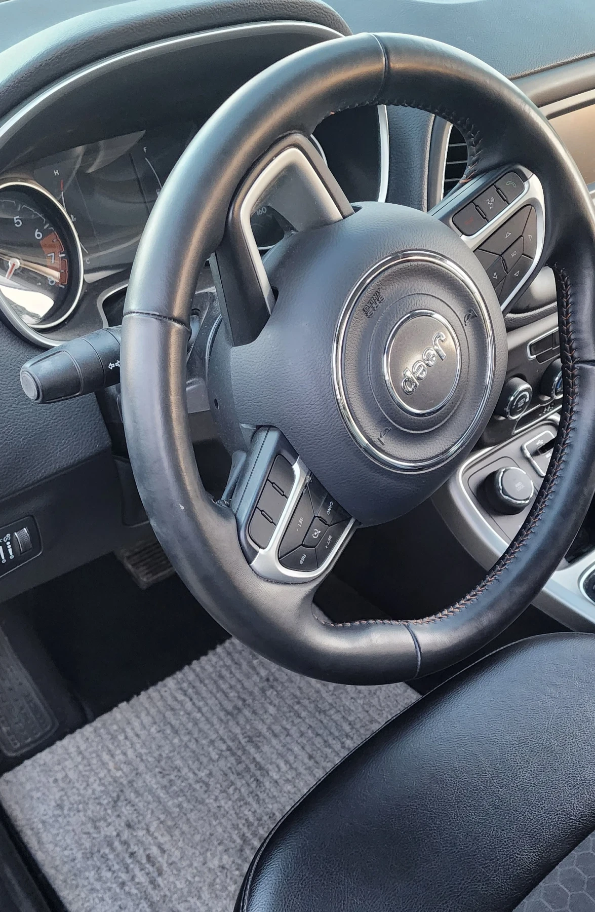 Jeep Compass LATITUDE | Mobile.bg   13