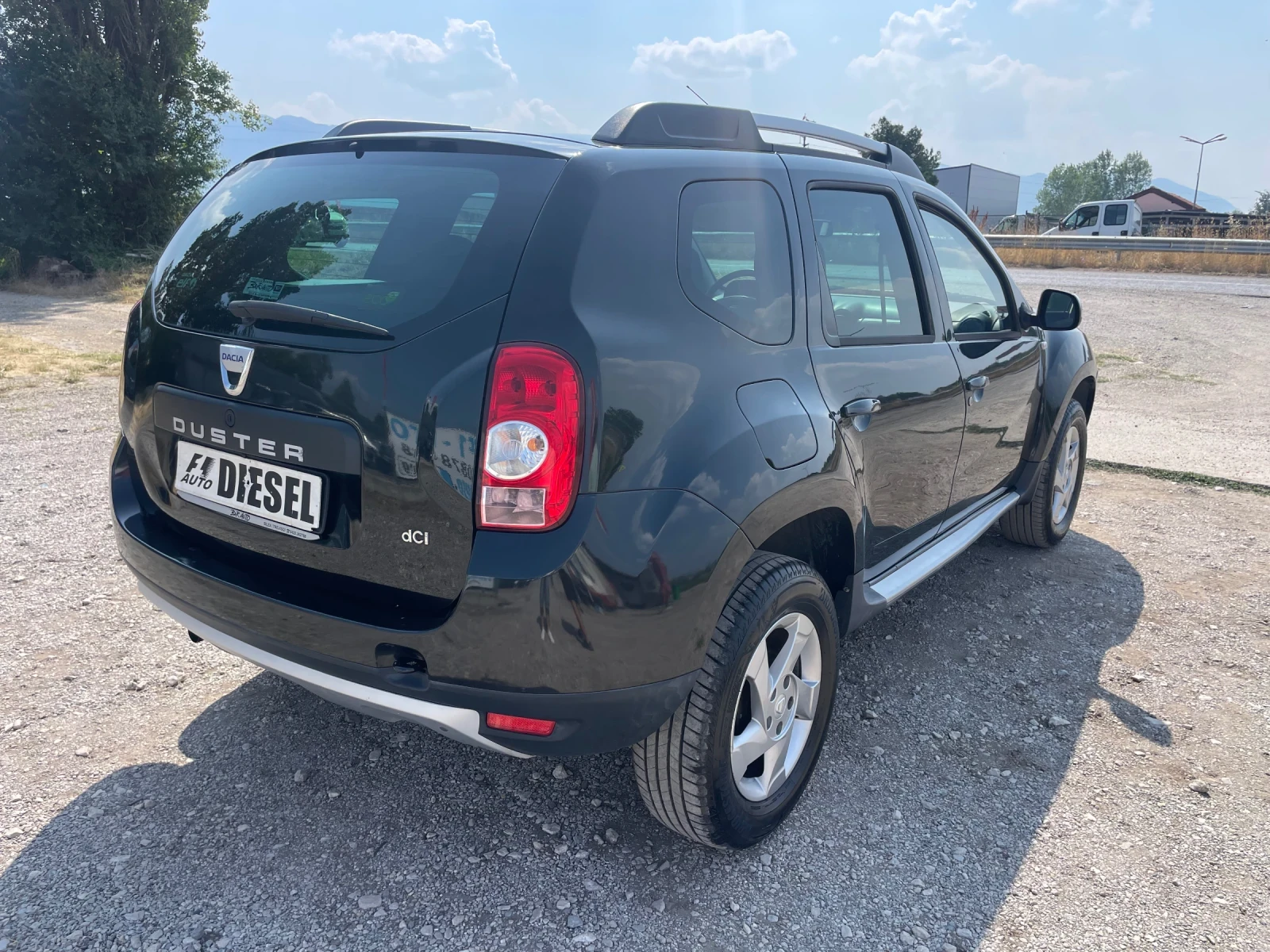 Dacia Duster 1.5DCI-110-ITALIA - изображение 9