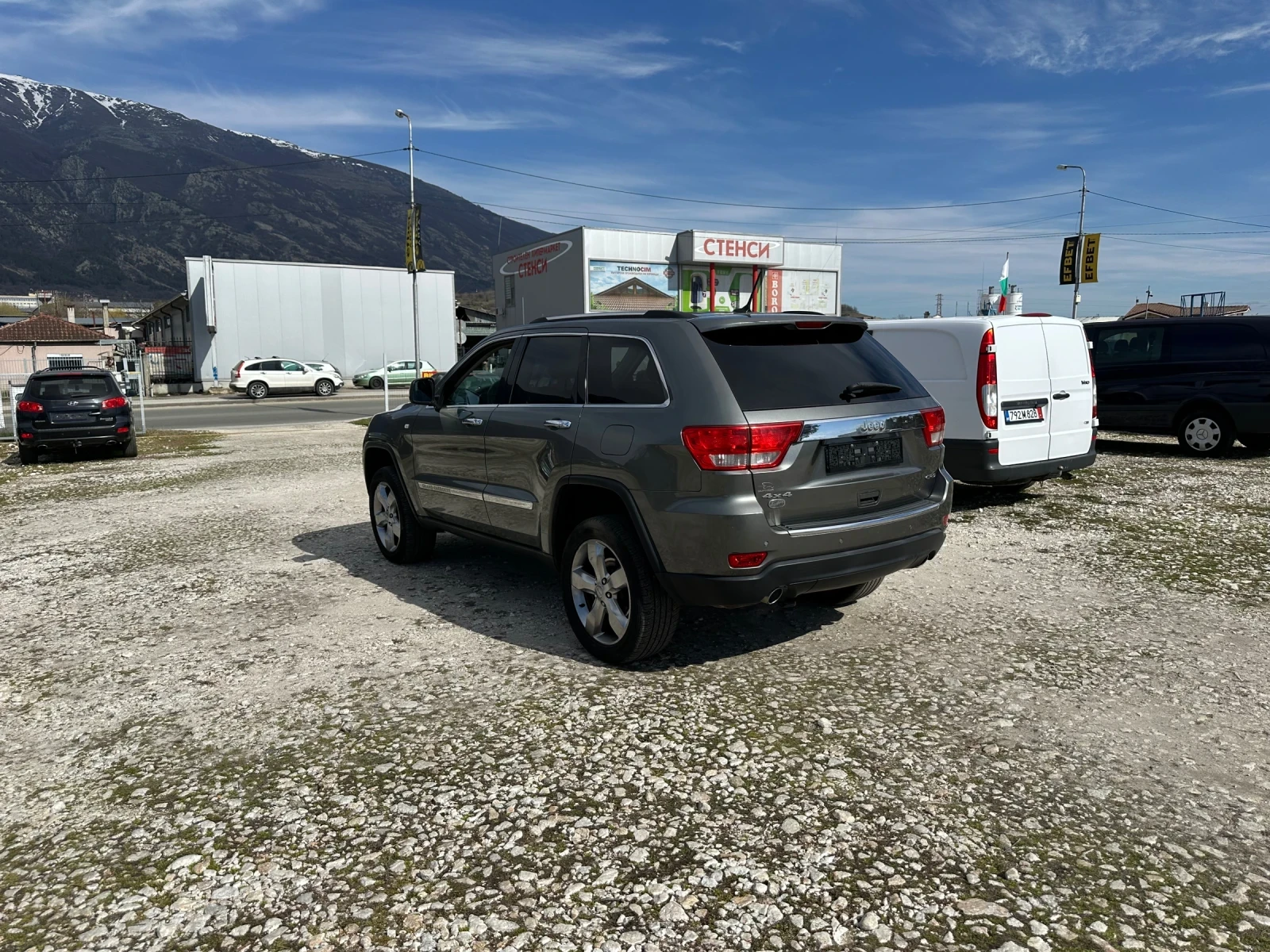 Jeep Grand cherokee 3.0CRD/Overland/139000km, снимка 5 - Автомобили и джипове - 53772359