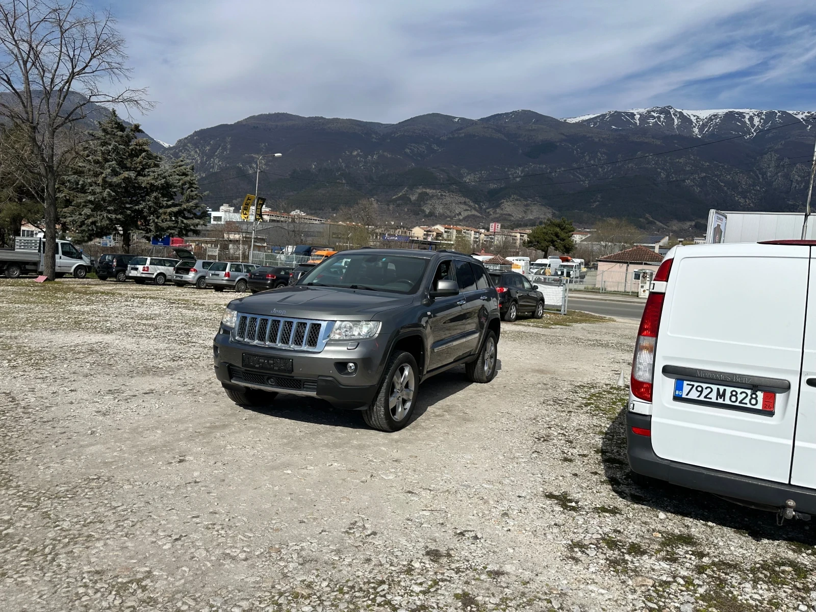 Jeep Grand cherokee 3.0CRD/Overland/139000km, снимка 2 - Автомобили и джипове - 53772359