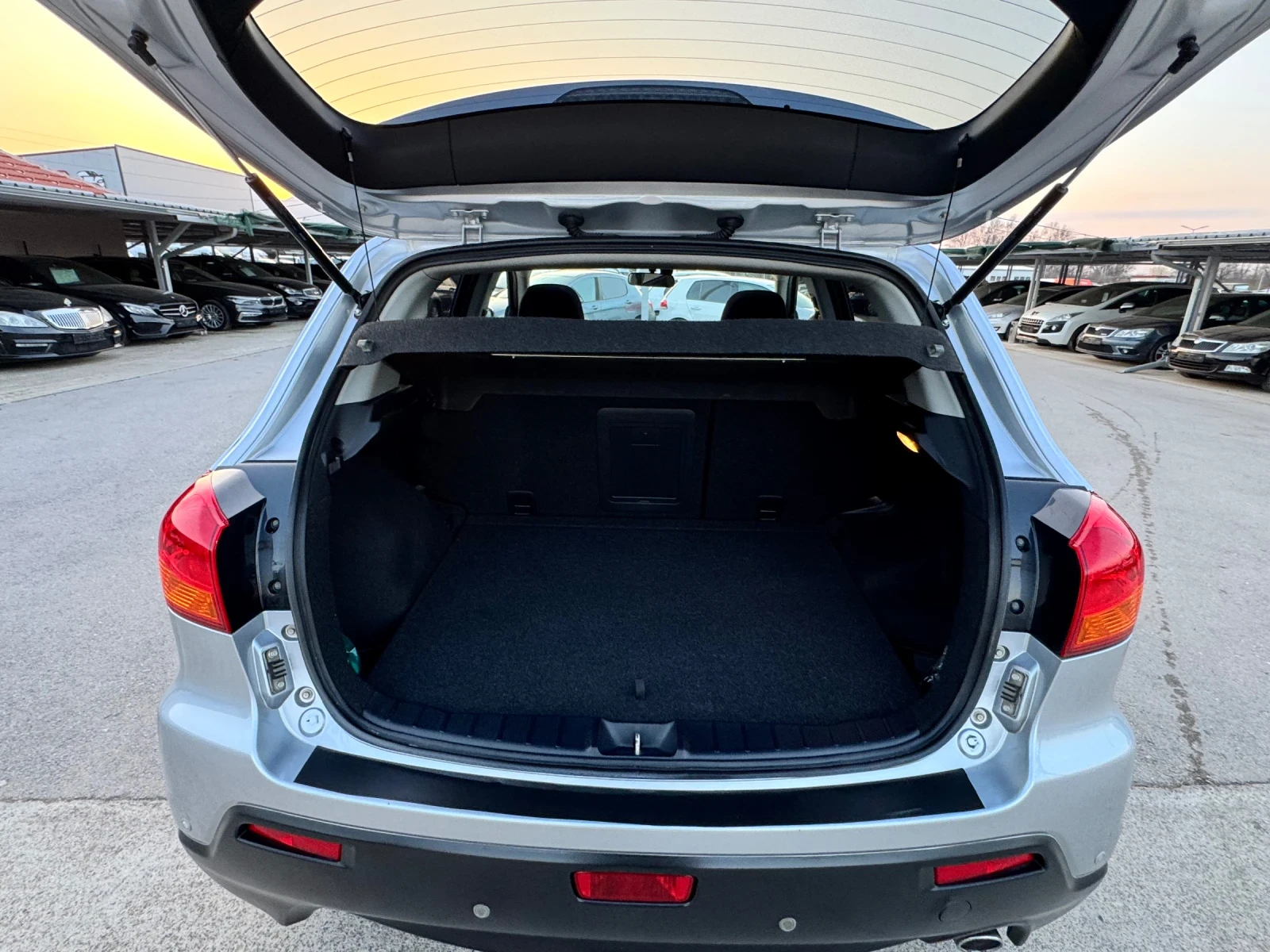 Mitsubishi ASX 1.6i ГАЗ/БЕНЗИН ИТАЛИЯ, снимка 9 - Автомобили и джипове - 53866867