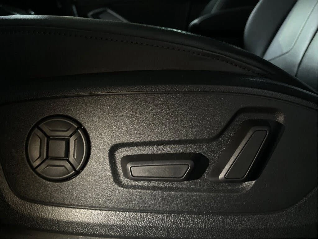 Audi Q3 quattrо* TFSI* АвтоКредит* (ЦЕНА ДО БГ), снимка 15 - Автомобили и джипове - 54010089