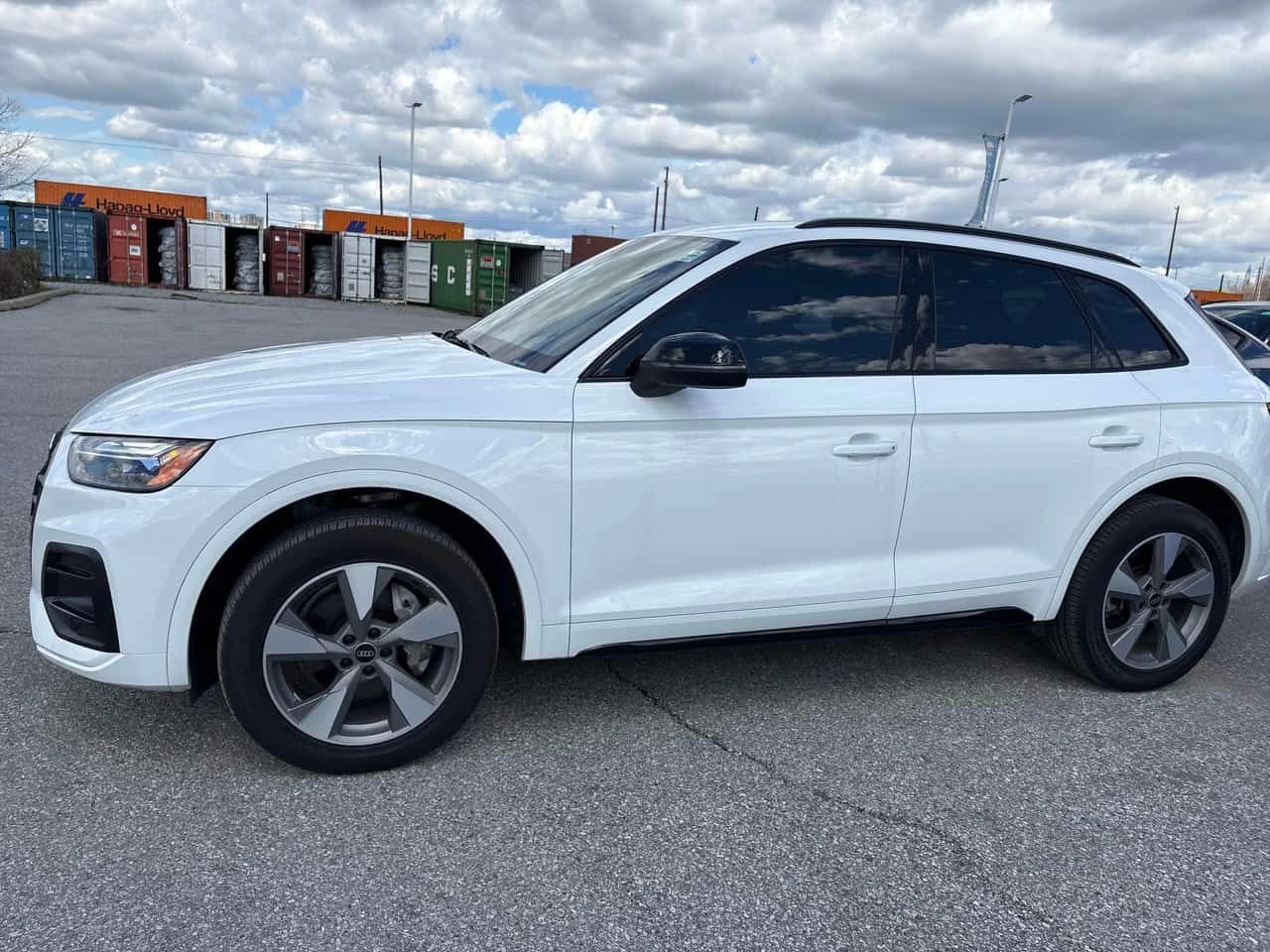 Audi Q5 * Komfort * CARFAX * BLIND SPOT * KEYLESS * КЛИП *, снимка 2 - Автомобили и джипове - 54450950