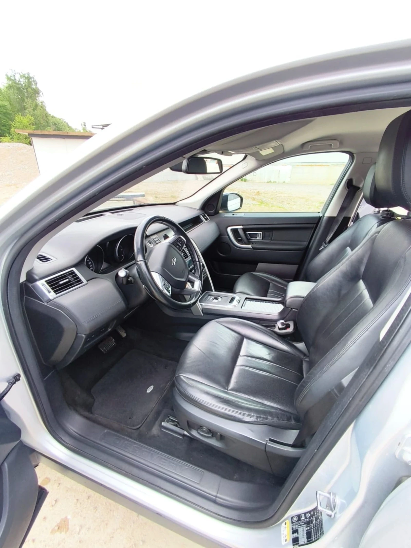 Land Rover Discovery От Италия, снимка 7 - Автомобили и джипове - 54609149