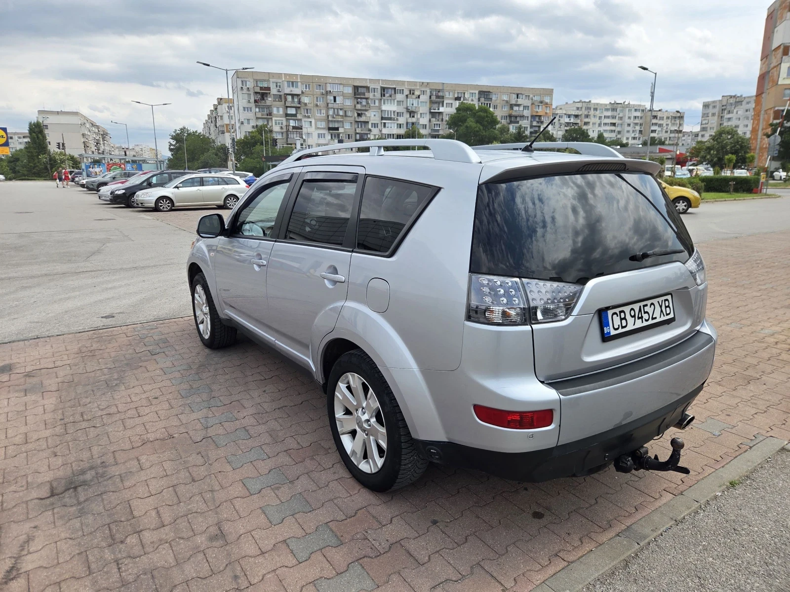 Mitsubishi Outlander 2.4 БЕНЗИН/ГАЗ ТЕЧНА ФАЗА, снимка 6 - Автомобили и джипове - 55403976
