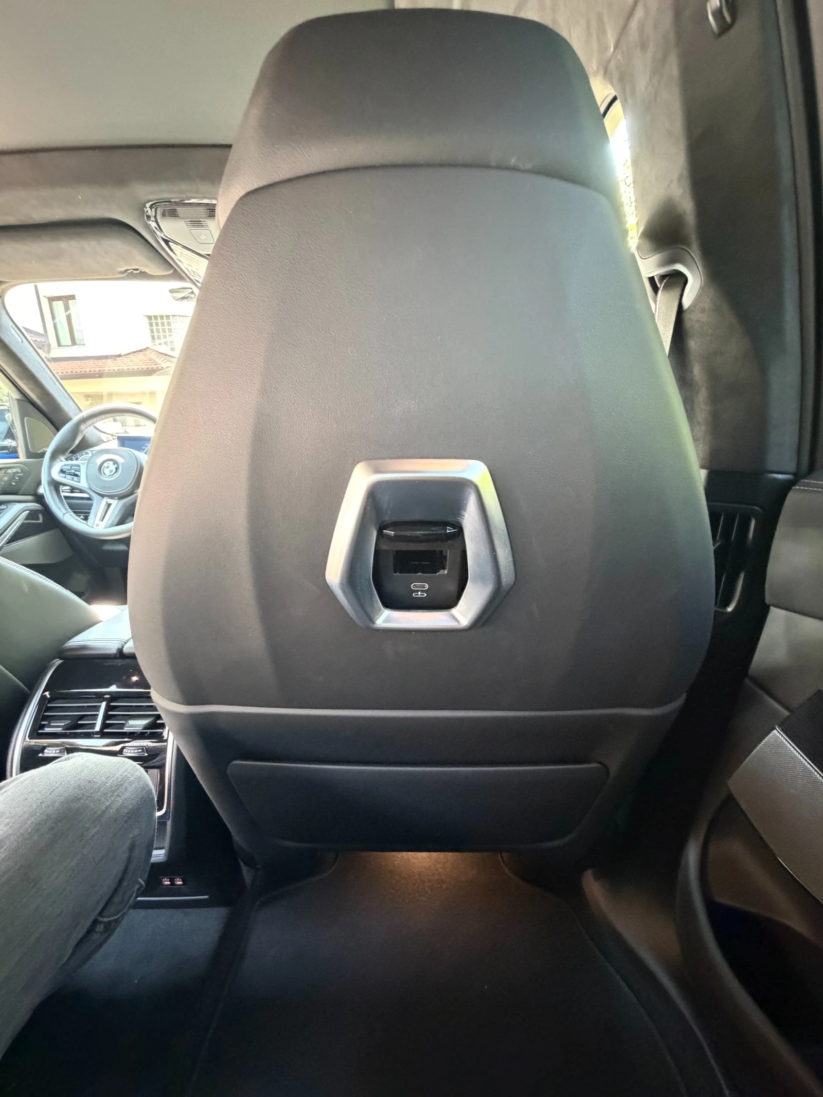 BMW X7 M60i, снимка 13 - Автомобили и джипове - 56359938