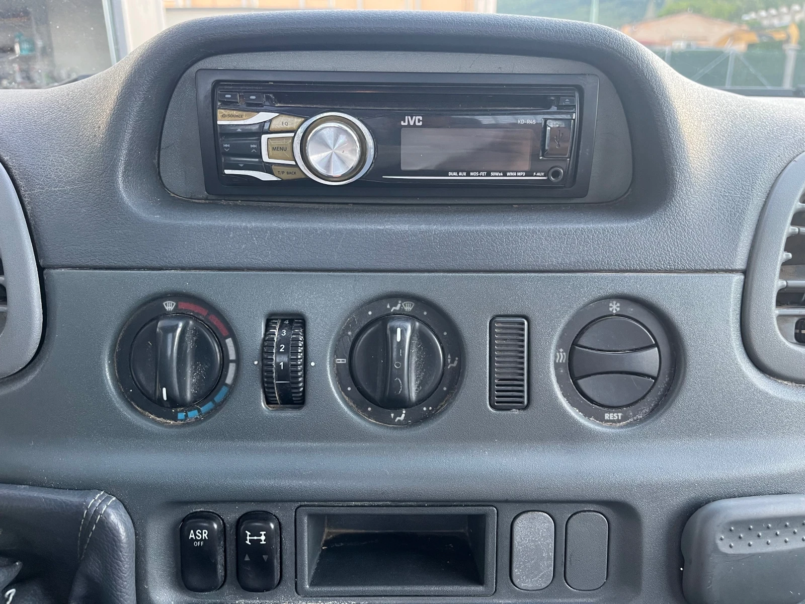 Mercedes-Benz Sprinter 313 CDI климатик - изображение 9