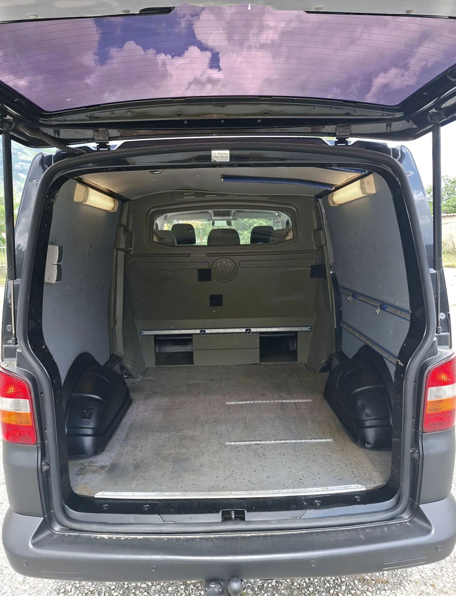 VW Transporter КЛИМАТИК/ T5 LONG, снимка 16 - Бусове и автобуси - 54388537