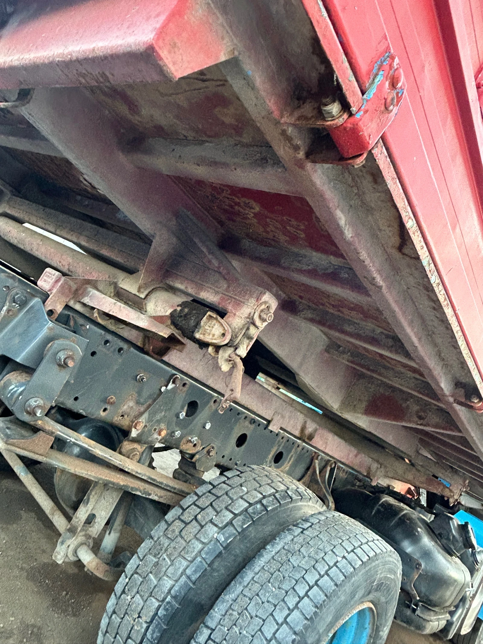 Mercedes-Benz Atego 2 броя самосвални уредби, снимка 4 - Камиони - 54348230