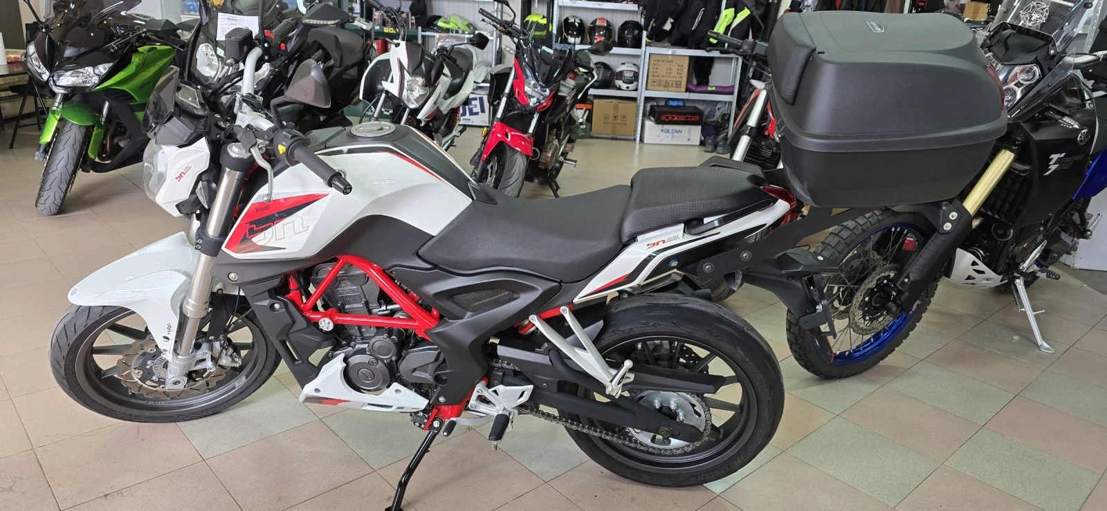 Benelli 250 BN 251  ABS ! 2 бр.2022 г. Лизинг! - изображение 5