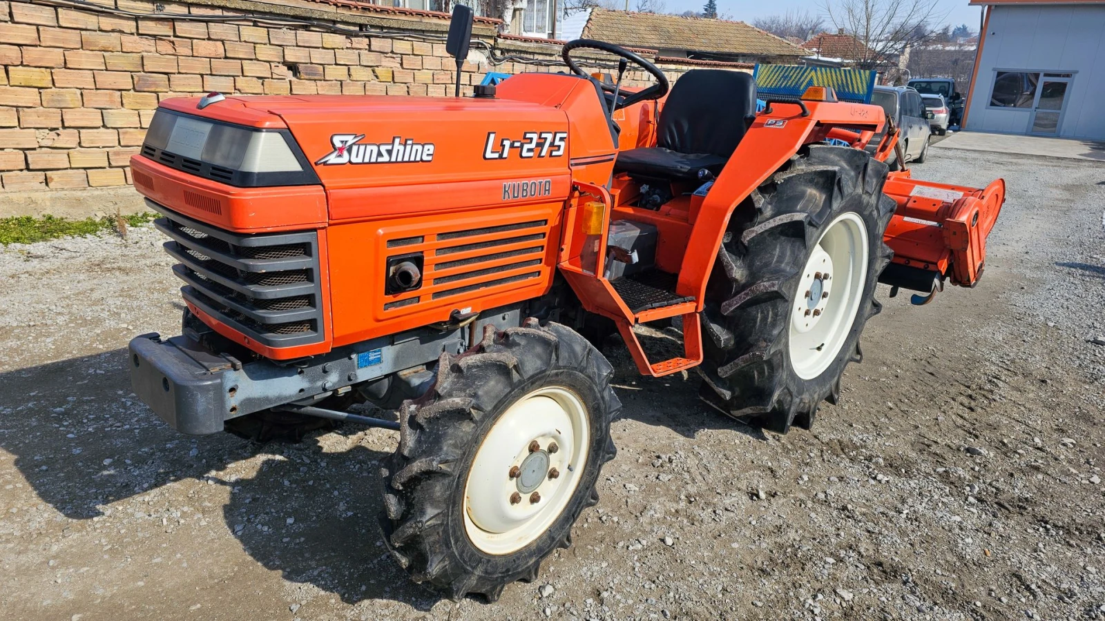 Трактор Kubota L1-275D с фреза, 4х4, 27 кс, АграБГ Джолев  | Mobile.bg — изображение 1