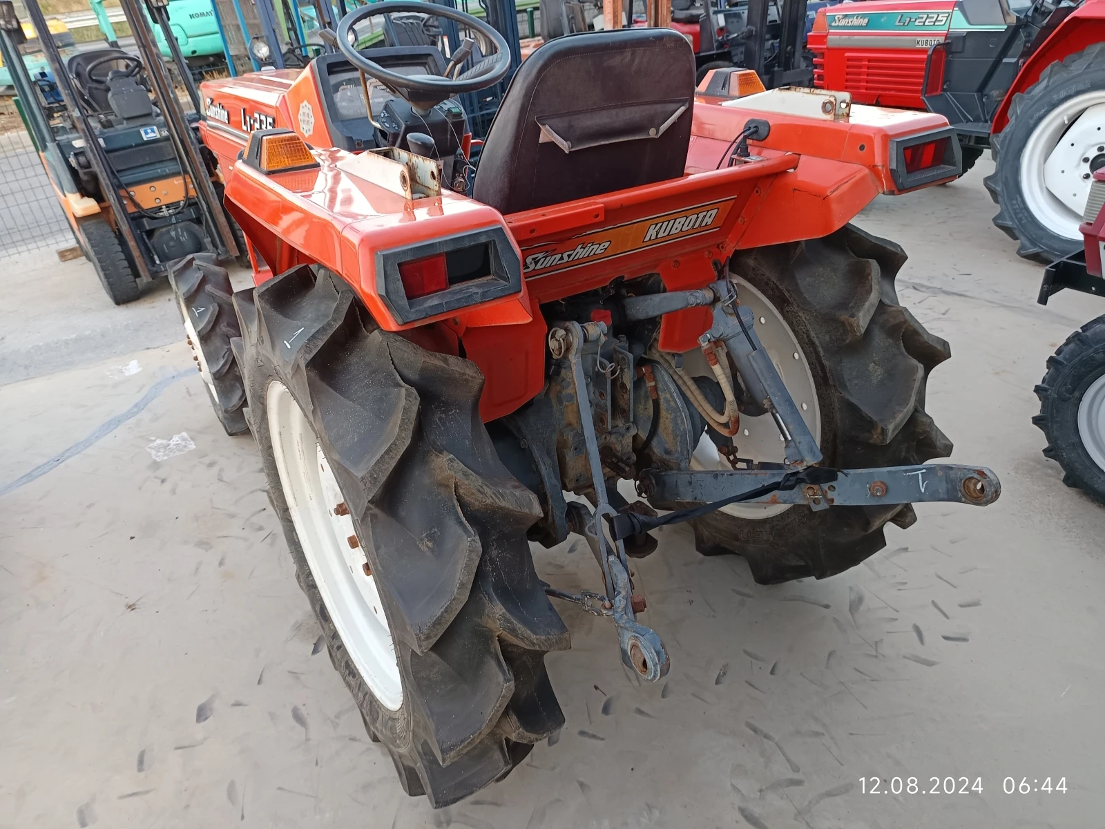 Трактор Kubota 24к.с. 4х4 - изображение 7