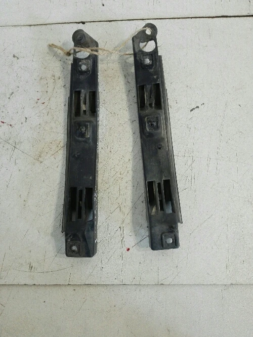 Водач предна броня (ляв и десен) Мицубиши Спейс Стар