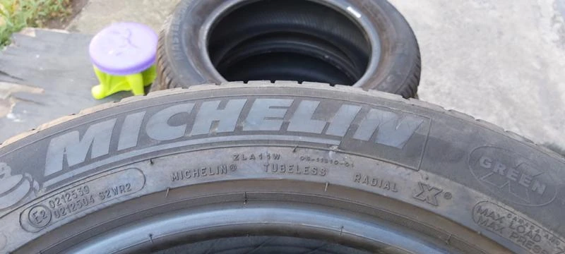 Гуми Летни 235/50R17, снимка 5 - Гуми и джанти - 29887514