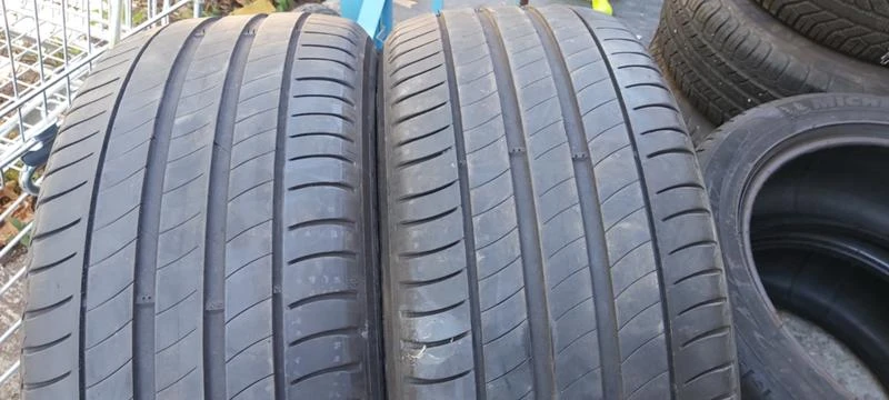 Гуми Летни 235/50R17, снимка 1 - Гуми и джанти - 29887514